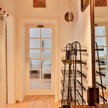Apartman Molli 22